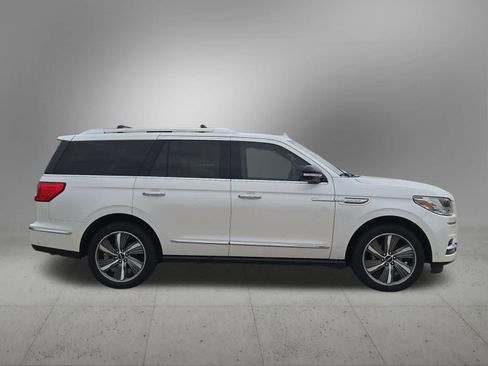 Used 2019 Lincoln Navigator Reserve AWD/4WD image 7