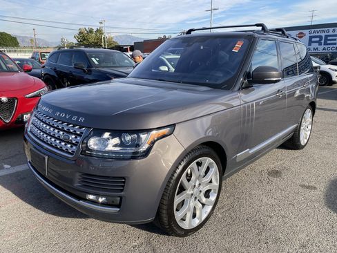 Used 2016 Land Rover Range Rover Supercharged image 2
