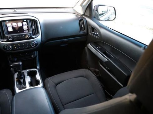 Used 2017 Chevrolet Colorado LT w/ LT Convenience Package image 26