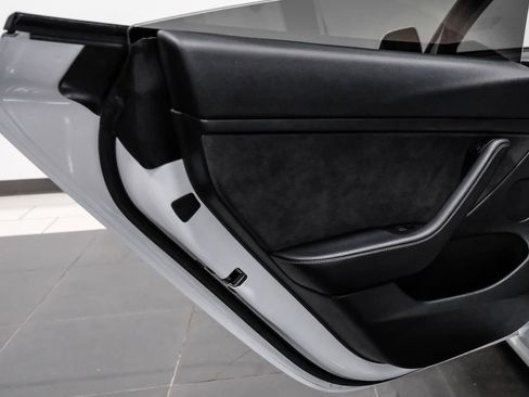 Used 2021 Tesla Model 3 Long Range image 43