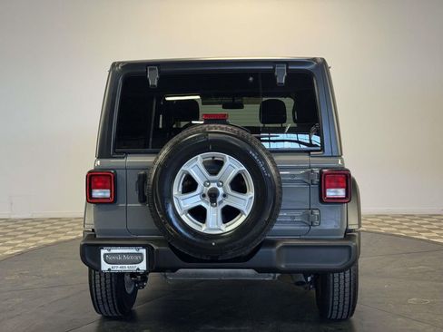 Used 2022 Jeep Wrangler Unlimited Sport AWD/4WD image 12