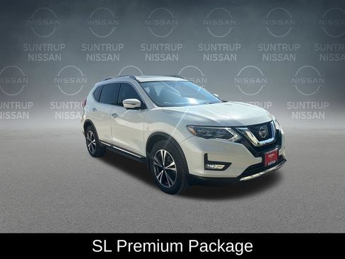 Used 2017 Nissan Rogue SL w/ SL Premium Package AWD/4WD image 9