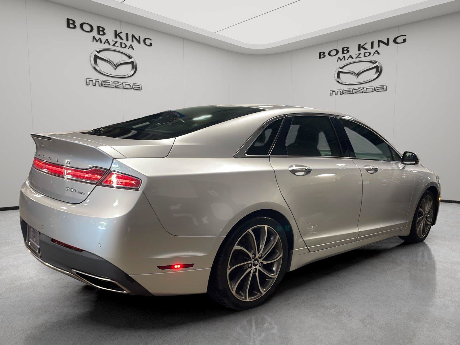 Used 2018 Lincoln MKZ Reserve w/ Magnetic Appearance Package AWD/4WD image 5
