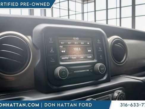 Used 2020 Jeep Wrangler Sport AWD/4WD image 9