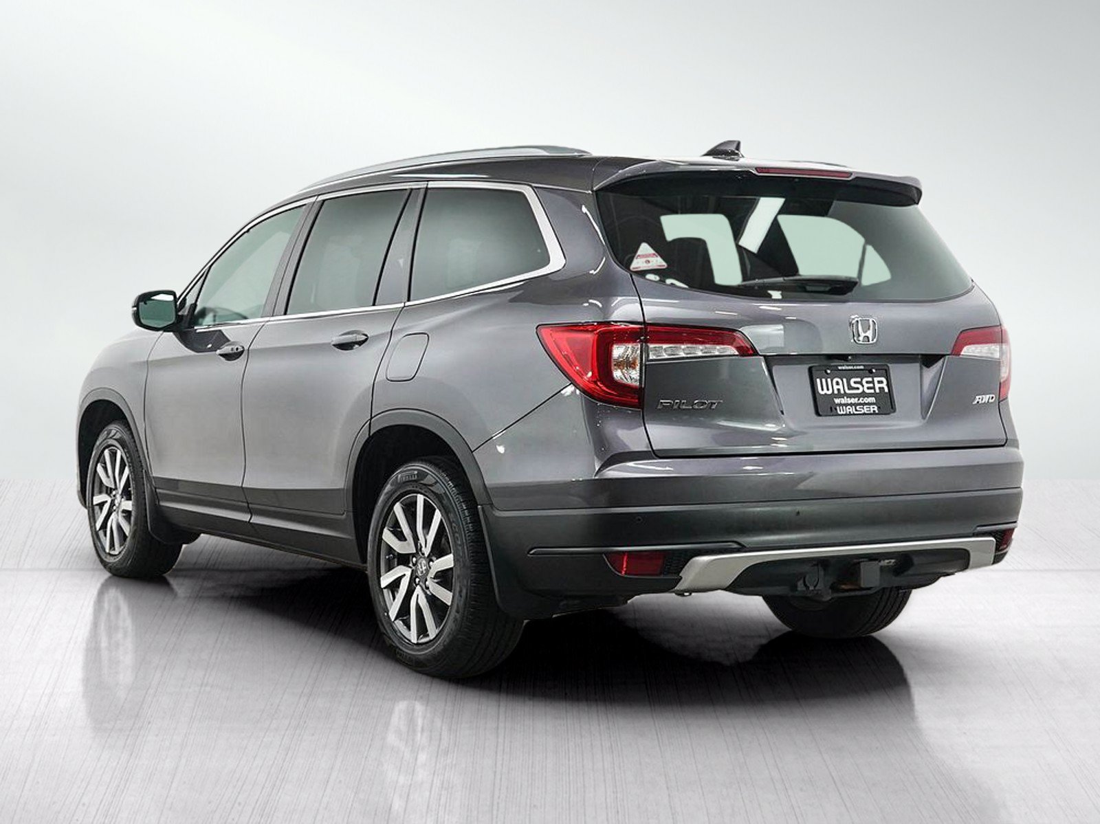 Used 2021 Honda Pilot Black Edition image 3