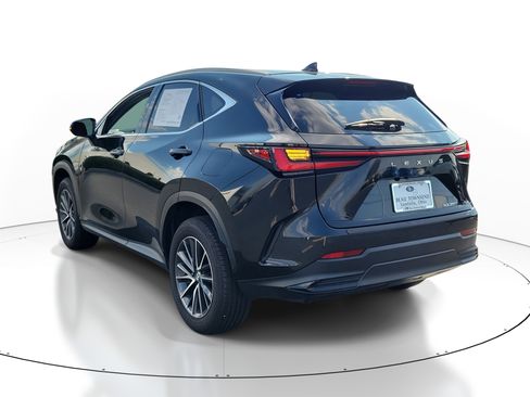 Used 2025 Lexus NX 250 FWD w/ Premium Package image 3