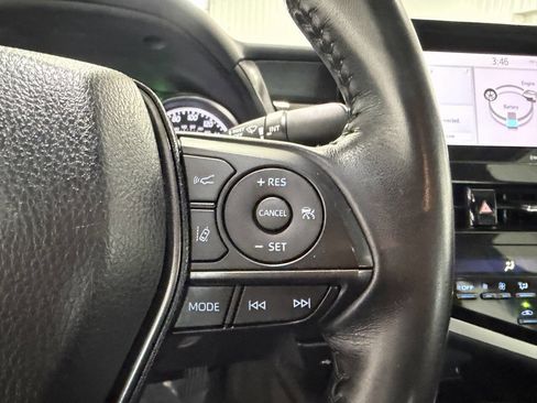 Used 2023 Toyota Camry SE FWD image 19
