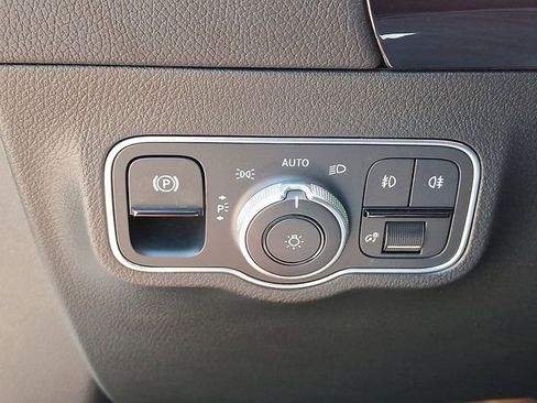 Used 2022 Mercedes-Benz GLA 250 4MATIC image 30