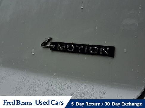 Certified 2024 Volkswagen Atlas Cross Sport SEL R-Line image 34