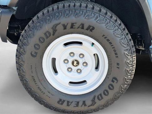 Used 2025 Ford Bronco Heritage Edition image 10