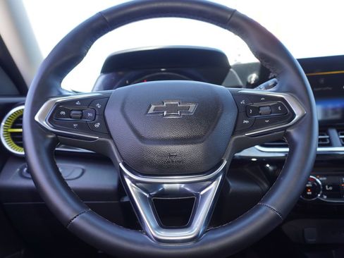 Used 2026 Chevrolet Trax ACTIV w/ Driver Confidence Package FWD image 20