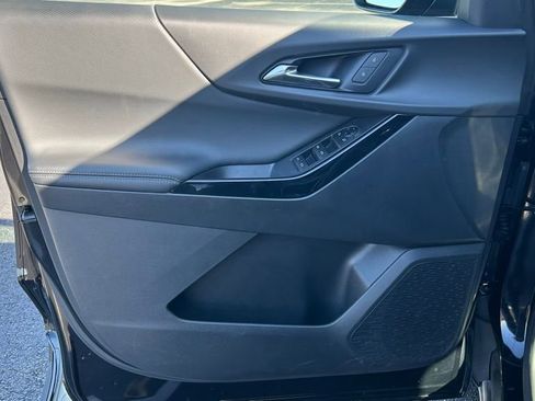 Used 2025 Chevrolet Equinox LT image 19