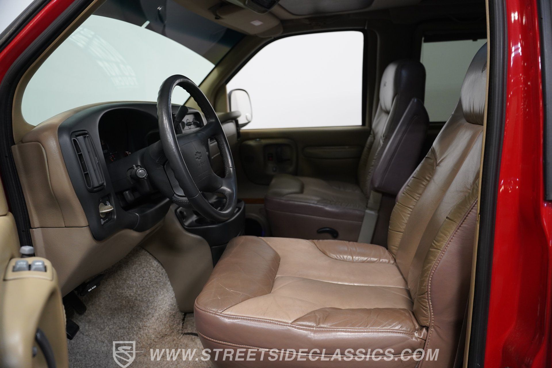 Used 1996 Chevrolet Express 1500 RWD image 36