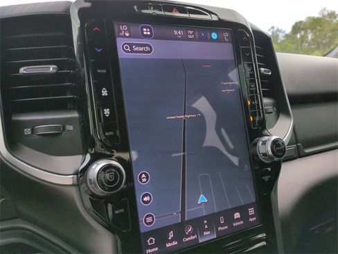 Used 2025 RAM 1500 Big Horn image 25