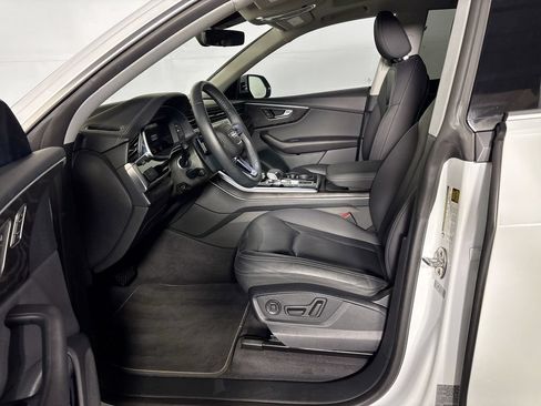 Used 2023 Audi Q8 Premium w/ Convenience Package AWD/4WD image 11