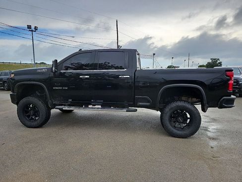 Used 2022 Chevrolet Silverado 2500 High Country w/ Z71 Off-Road Package AWD/4WD image 3