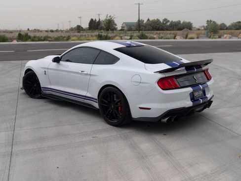 Used 2020 Ford Mustang Shelby GT500 w/ Technology Package RWD image 9