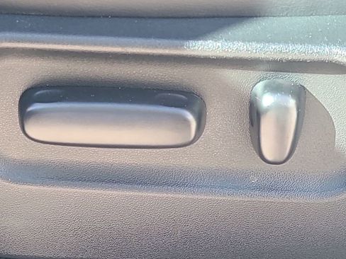 Used 2023 Toyota Tacoma TRD Off-Road w/ TRD Premium Off Road Package image 26