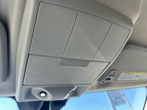 Used 2015 Dodge Journey Crossroad w/ Flexible Seating Group image 25