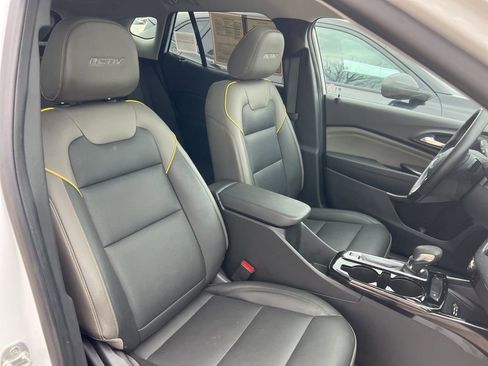 Used 2024 Chevrolet Trax ACTIV w/ Sunroof Package image 16