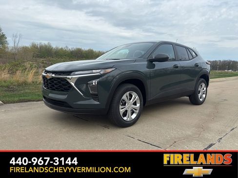 New 2026 Chevrolet Trax LS FWD image 1