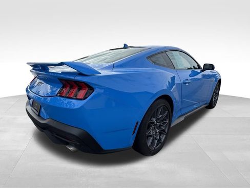 Used 2025 Ford Mustang GT Premium w/ GT Performance Package image 7