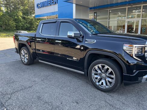 Used 2023 GMC Sierra 1500 Denali w/ Denali Reserve Package AWD/4WD image 4