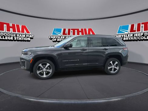 New 2026 Jeep Grand Cherokee Limited AWD/4WD image 4