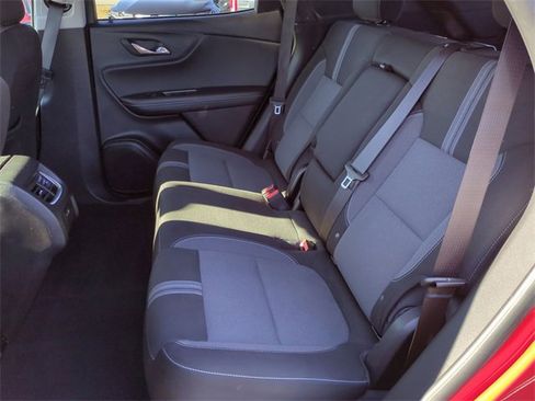Used 2025 Chevrolet Blazer LT image 21