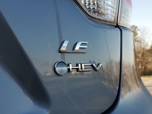 Certified 2025 Toyota Corolla LE image 7