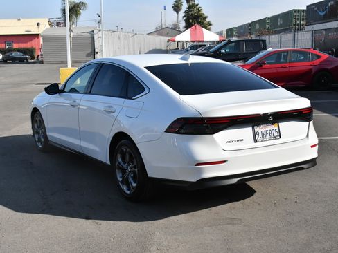 Used 2023 Honda Accord EX image 6