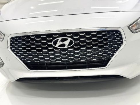 Used 2018 Hyundai Elantra GT w/ Style Package 02 FWD image 16
