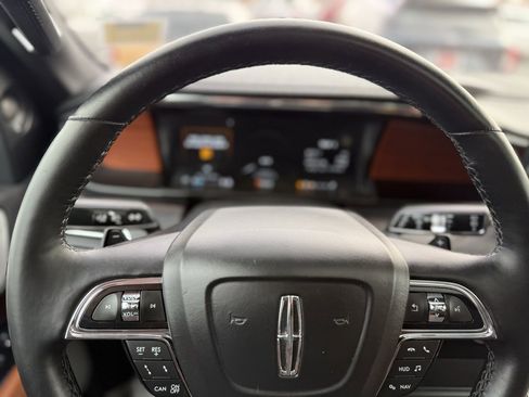 Used 2020 Lincoln Navigator Reserve w/ Luxury Package image 20