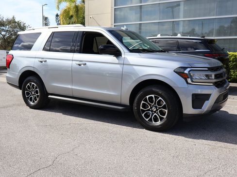 Used 2023 Ford Expedition XL image 11