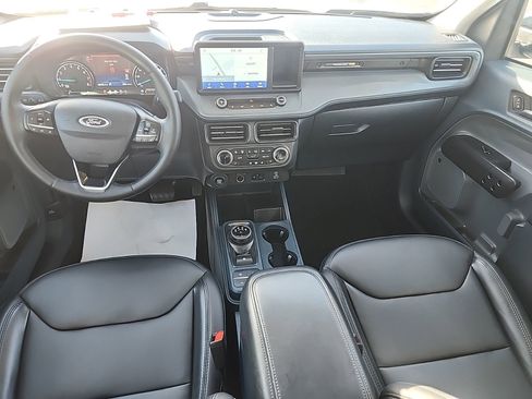 Used 2023 Ford Maverick Lariat w/ Lariat Luxury Package image 9