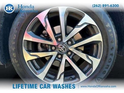 Used 2022 Toyota Corolla Cross XLE w/ Convenience Package image 40