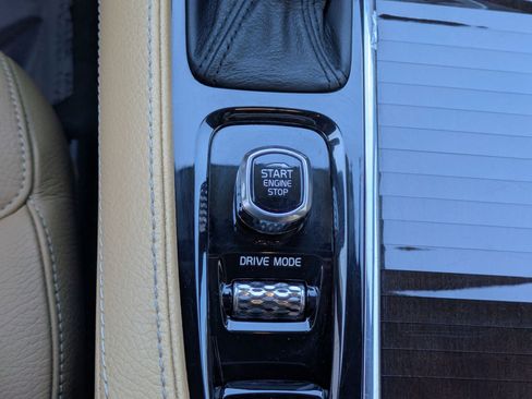 Used 2019 Volvo XC90 T6 Momentum image 19