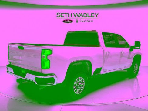 Used 2023 Chevrolet Silverado 2500 LT AWD/4WD image 7