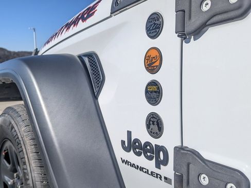 Used 2023 Jeep Wrangler Sport image 10