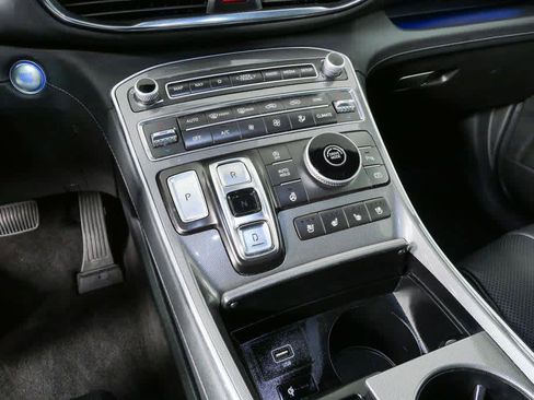 Used 2023 Hyundai Santa Fe Calligraphy FWD image 17
