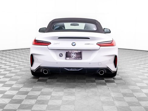 Certified 2026 BMW Z4 sDrive30i RWD image 4