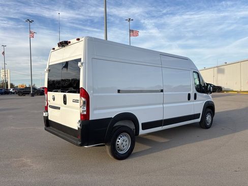 New 2026 RAM ProMaster 2500 w/ Convenience Group image 3