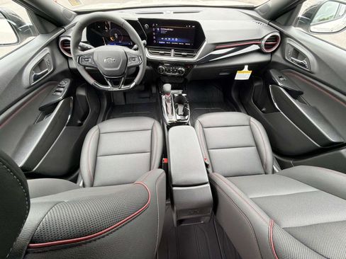 New 2026 Chevrolet Trax RS FWD image 2