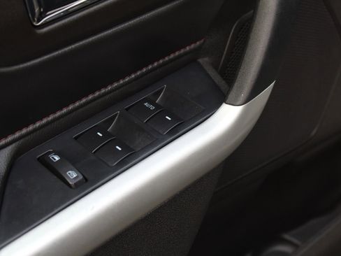 Used 2011 Ford Edge Limited image 22