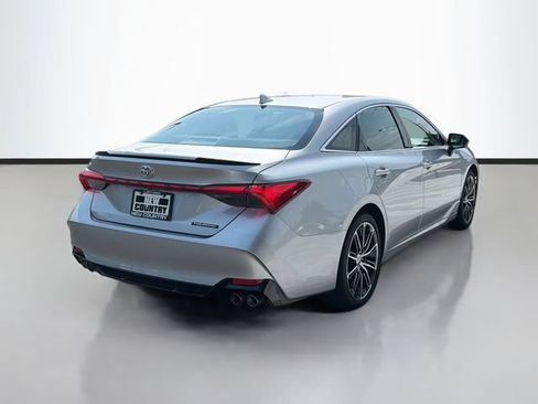 Used 2022 Toyota Avalon Touring w/ Carpet Mat Package (TMS) FWD image 7