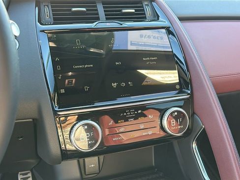 Used 2024 Jaguar E-PACE R-Dynamic SE image 14