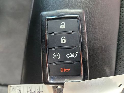 Certified 2024 Jeep Grand Cherokee Altitude image 32