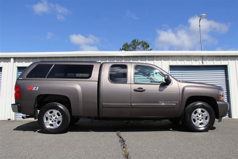 Used 2008 Chevrolet Silverado 1500 LT w/ Power Pack Plus AWD/4WD image 8