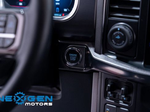 Used 2024 Ford F150 Platinum image 15