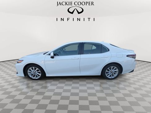 Used 2023 Toyota Camry LE FWD image 8
